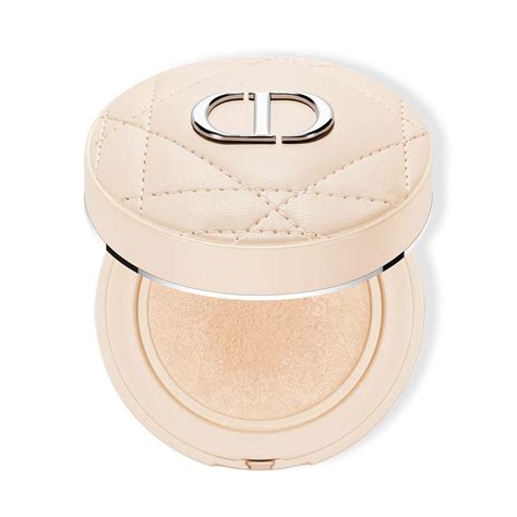 Dior Forever Cushion Powder : poudre libre soin fine et fraîche